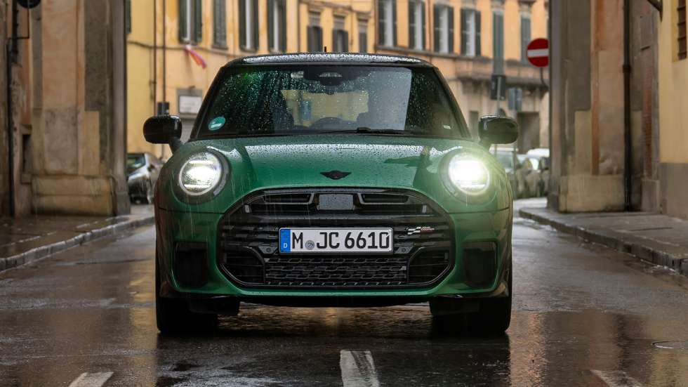 Πρεμιέρα με 204 ίππους για το MINI Cooper S JCW